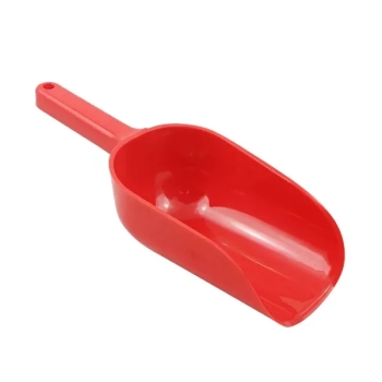 Czerwona miarka karmy dla zwierząt