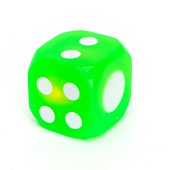 Zabawka dla psów. Świecąca kostka LED. Cztery kolory.